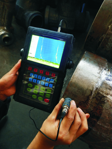 Internal defect inspection of a valve component